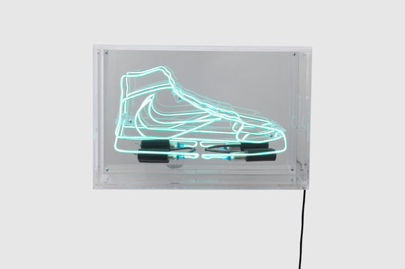 Neon Box Installation Nike TS- Alê Jordão